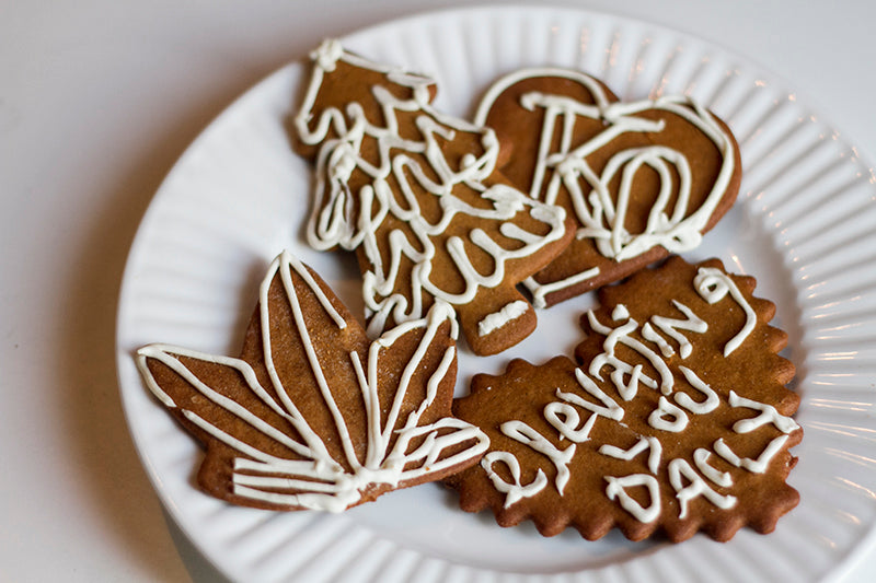 ‘Twas the Night Before Christmas and We’re Baking CBD Cookies