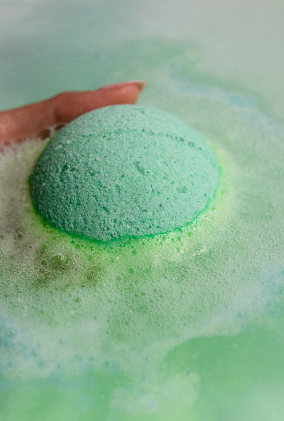 Lush green discount bath bomb