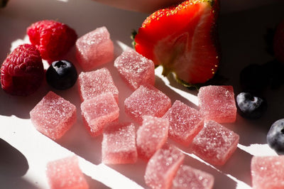 THCA Flower vs THC Gummies: Smoke or Edible?